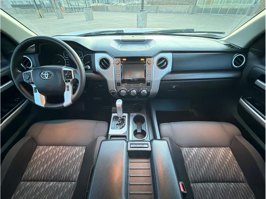 2019 Toyota Tundra SR5 - Photo 16