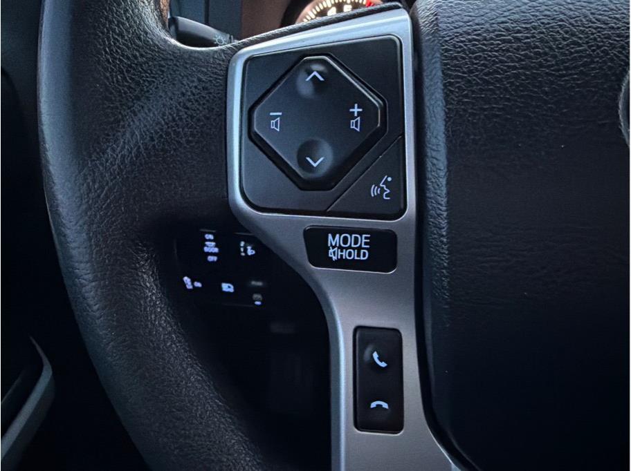 2019 Toyota Tundra SR5 - Photo 18