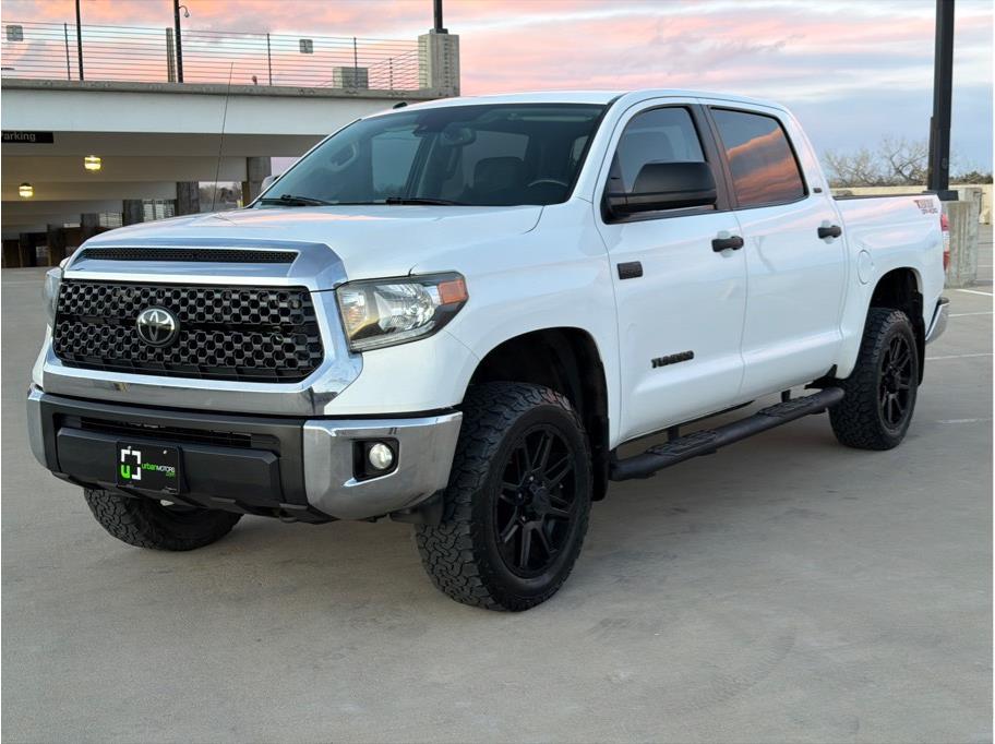 2019 Toyota Tundra SR5 - Photo 3