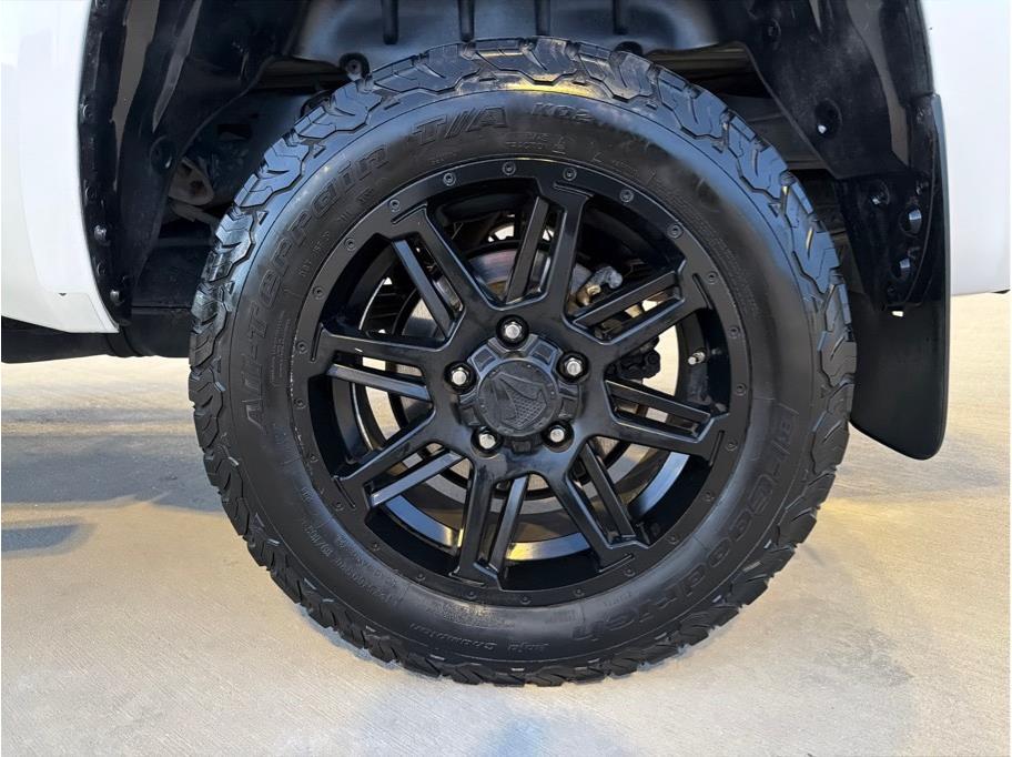 2019 Toyota Tundra SR5 - Photo 30
