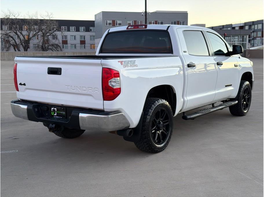 2019 Toyota Tundra SR5 - Photo 8
