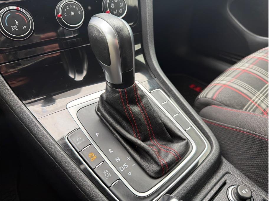 2021 Volkswagen Golf GTI S - Photo 22