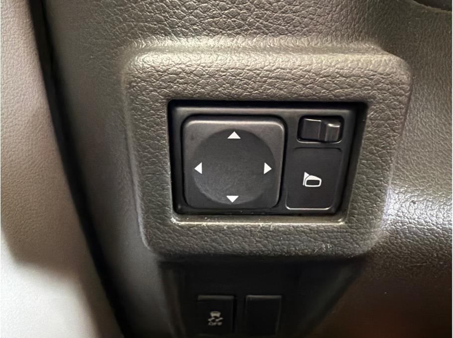 2013 Nissan cube S - Photo 23