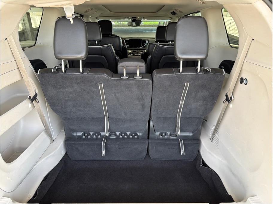 2023 Chrysler Pacifica Limited - Photo 13
