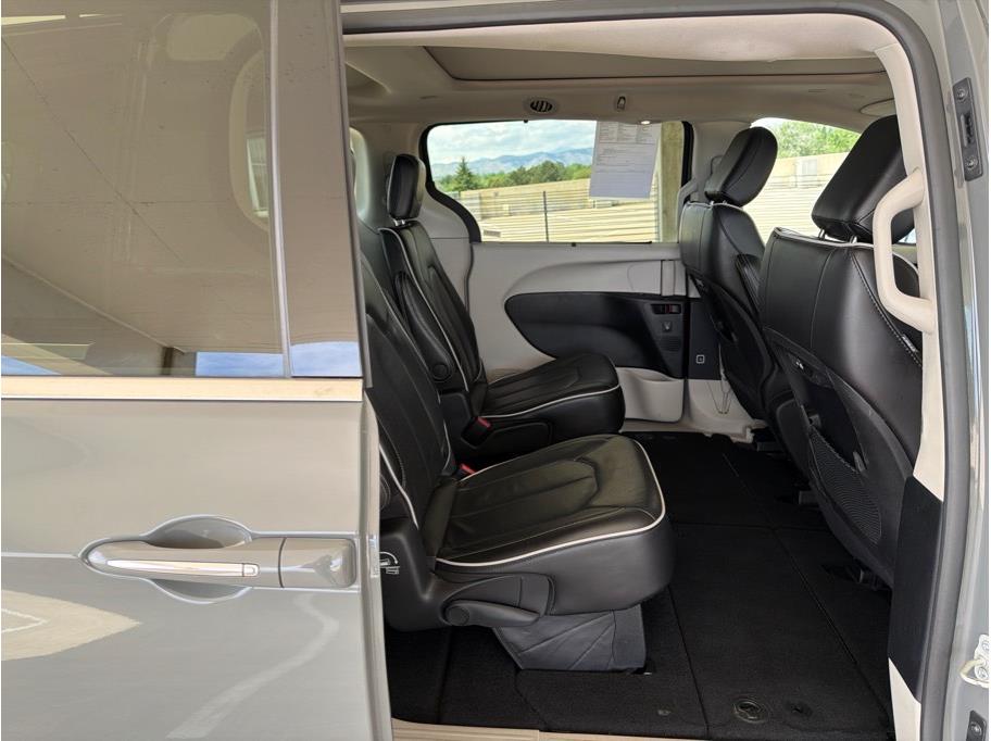 2023 Chrysler Pacifica Limited - Photo 14