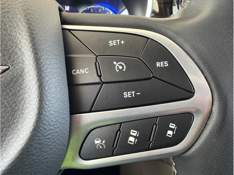 2023 Chrysler Pacifica Limited - Photo 19