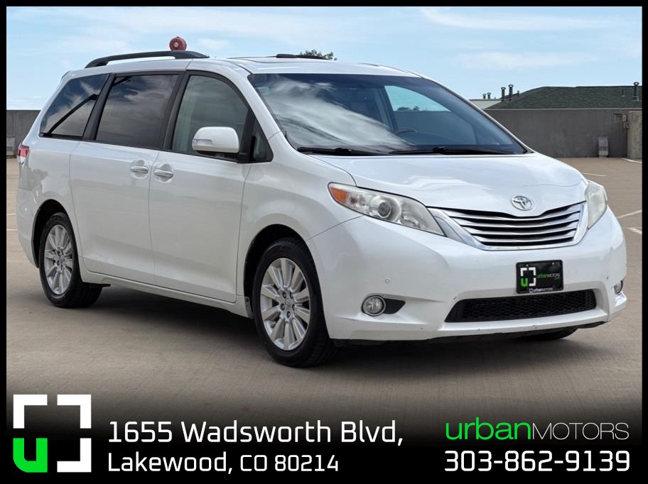 2014 Toyota Sienna Limited V6 AWD 7-Passenger's photo
