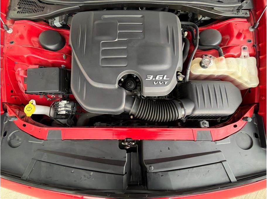 2016 Dodge Challenger SXT - Photo 25