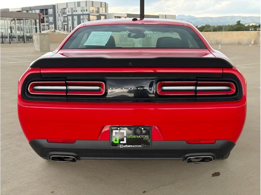 2016 Dodge Challenger SXT - Photo 7