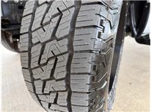 Vehicle Thumb #24