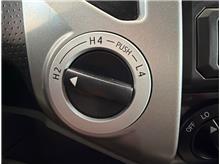 Vehicle Thumb #23