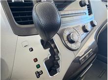 Vehicle Thumb #23