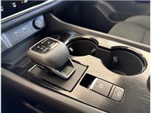 Vehicle Thumb #23