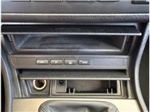 Vehicle Thumb #21