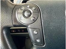 Vehicle Thumb #17