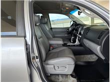 Vehicle Thumb #16
