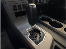 Vehicle Thumb #20