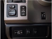 Vehicle Thumb #24