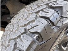 Vehicle Thumb #19