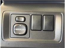 Vehicle Thumb #20