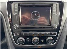 Vehicle Thumb #19