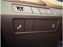 Vehicle Thumb #26