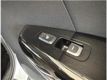 Vehicle Thumb #29