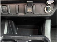 Vehicle Thumb #25