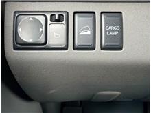 Vehicle Thumb #24