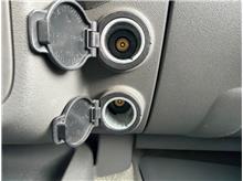 Vehicle Thumb #25