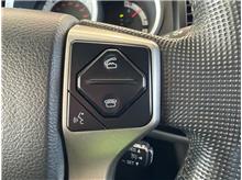 Vehicle Thumb #16