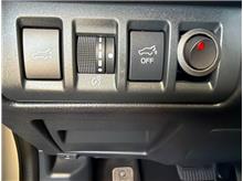 Vehicle Thumb #24