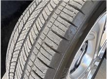Vehicle Thumb #24