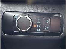 Vehicle Thumb #24