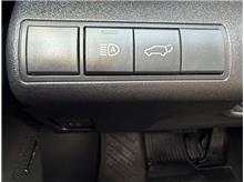 Vehicle Thumb #25