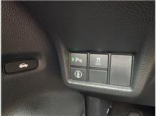 Vehicle Thumb #26