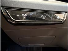 Vehicle Thumb #27