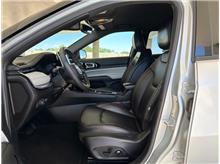 Vehicle Thumb #10