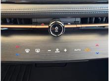 Vehicle Thumb #25