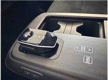 Vehicle Thumb #27