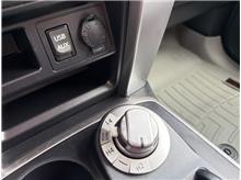 Vehicle Thumb #23