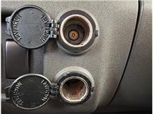 Vehicle Thumb #21