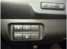 Vehicle Thumb #25