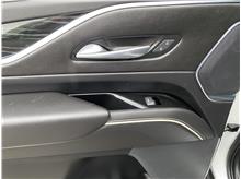 Vehicle Thumb #18