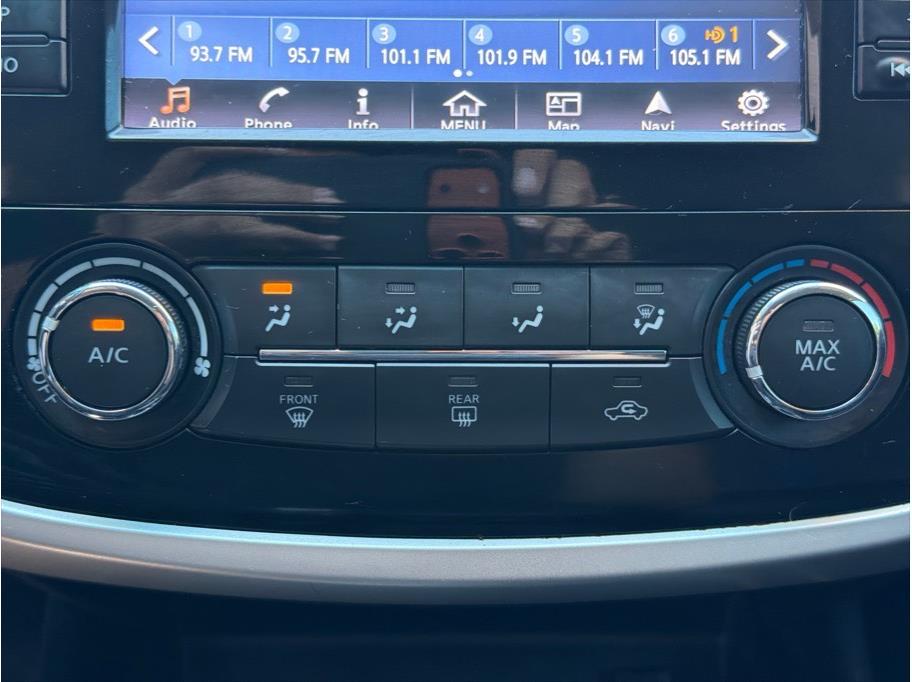 2018 Nissan Altima SR - Photo 16