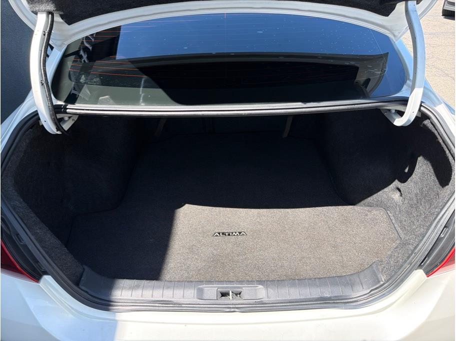 2018 Nissan Altima SR - Photo 22