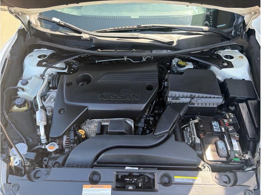 2018 Nissan Altima SR - Photo 23