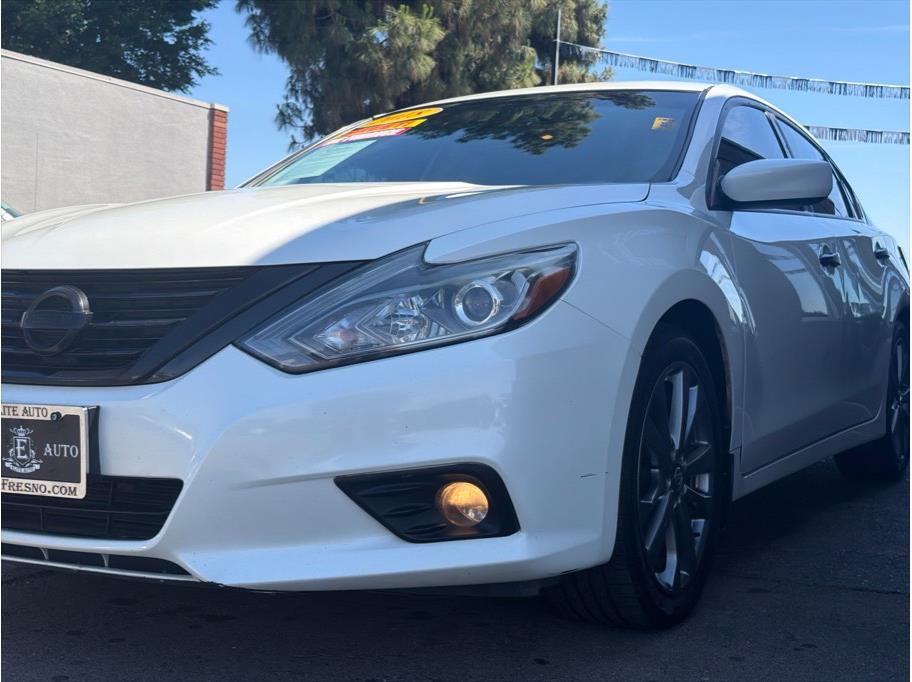 2018 Nissan Altima SR - Photo 30