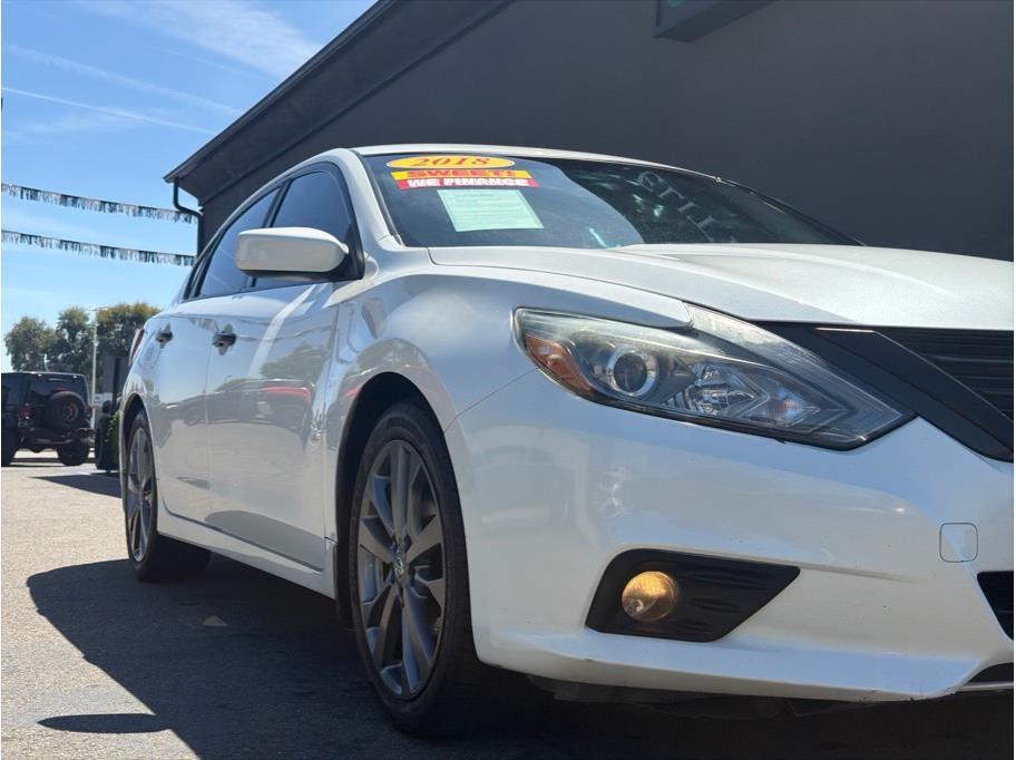 2018 Nissan Altima SR - Photo 31