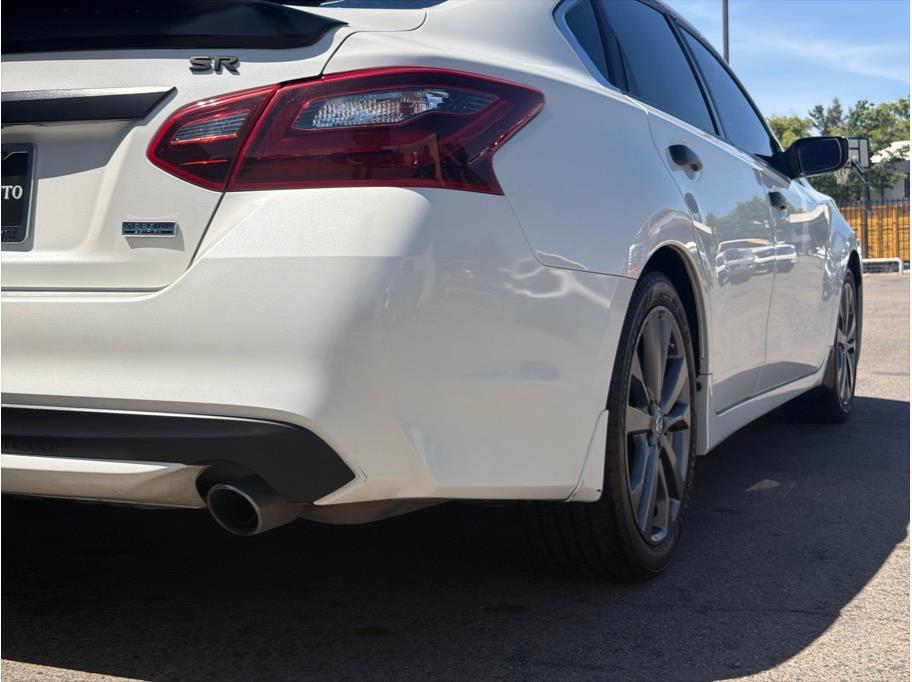 2018 Nissan Altima SR - Photo 33